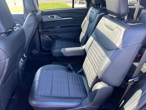 Used 2025 Ford Explorer ST-Line image 22