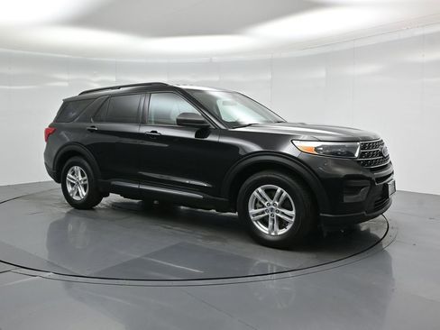 Certified 2022 Ford Explorer XLT image 26