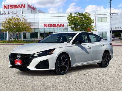 New 2025 Nissan Altima 2.5 SR w/ SR Premium Package