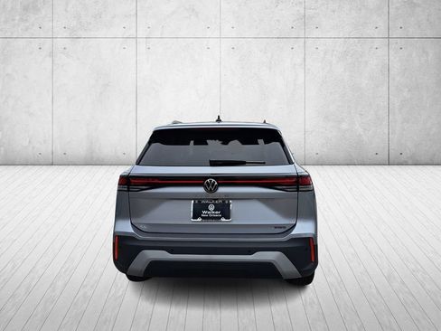 New 2026 Volkswagen Tiguan SE image 6