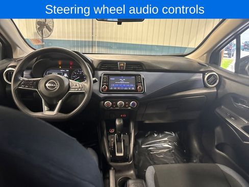 Used 2023 Nissan Versa SV image 5