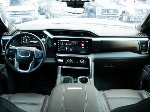 Used 2025 GMC Sierra 2500 Denali w/ Denali Reserve Package image 21