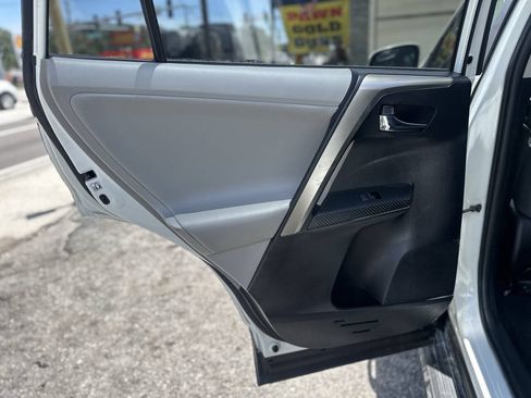 Used 2013 Toyota RAV4 Limited FWD image 17