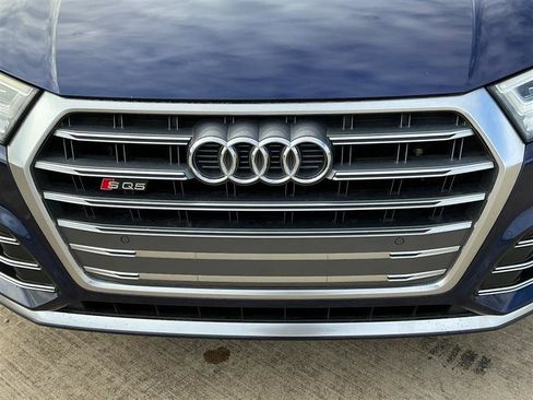 Used 2018 Audi SQ5 Premium Plus w/ S Sport Package image 12