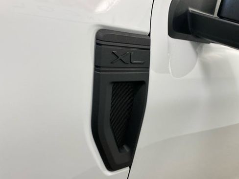 New 2025 Ford Maverick XL w/ Equipment Group 102A image 37