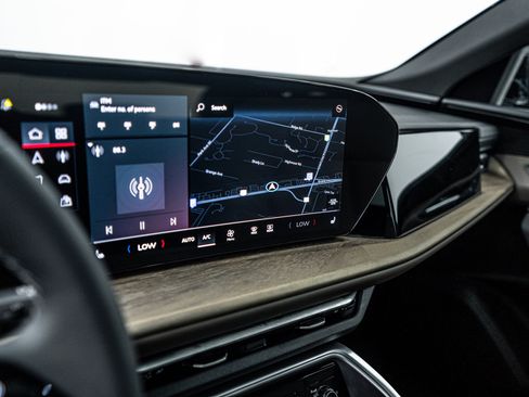 New 2025 Audi Q5 Premium image 12