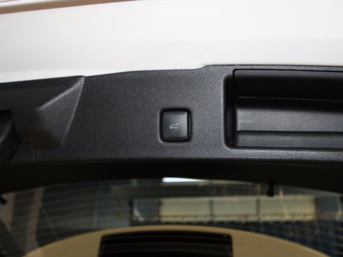 New 2025 Ford Escape SE image 34