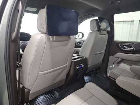 Used 2024 GMC Yukon SLT w/ Max Trailering Package image 14