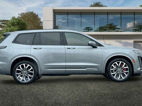 Certified 2024 Cadillac XT6 Sport w/ Platinum Package image 3