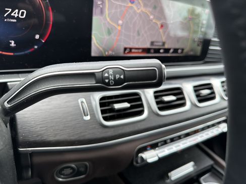 Used 2023 Mercedes-Benz GLE 350 4MATIC w/ 3rd Row Seat Package image 26
