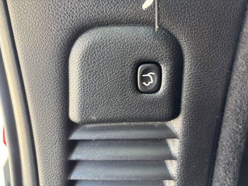 Used 2019 Dodge Durango GT image 32