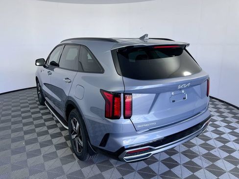 Used 2023 Kia Sorento S FWD image 5