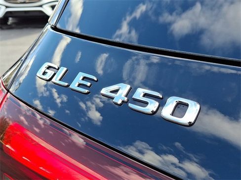 Certified 2025 Mercedes-Benz GLE 450 4MATIC image 32