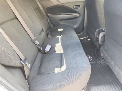 Used 2012 Toyota Yaris Sedan image 21