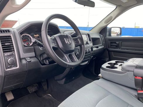 Used 2017 RAM 1500 ST w/ SXT Appearance Group image 8