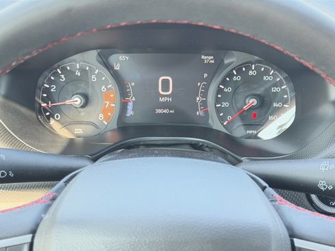 Used 2025 Jeep Compass Trailhawk AWD/4WD image 32