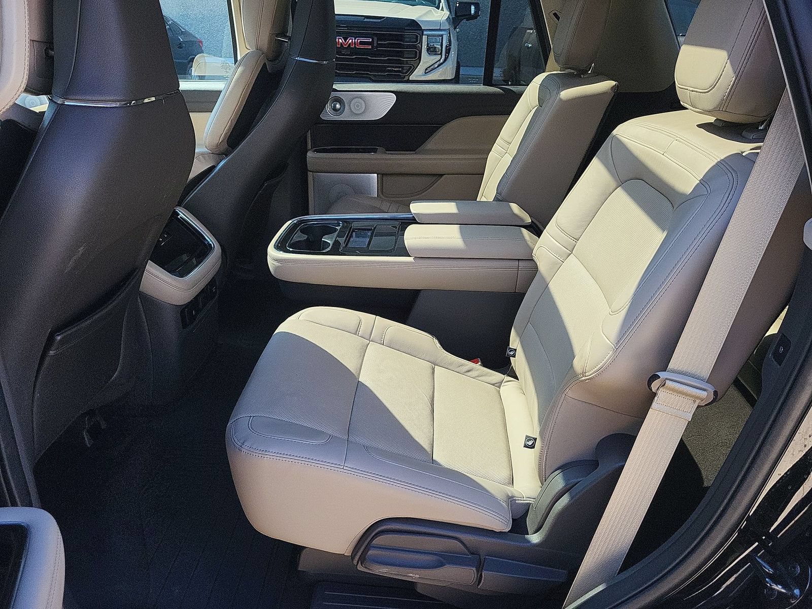 Used 2022 Lincoln Navigator Reserve AWD/4WD image 26