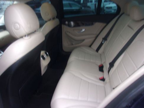 Used 2018 Mercedes-Benz C 300 4MATIC Sedan image 8