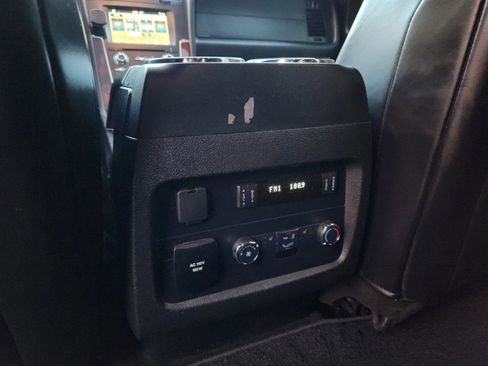 Used 2016 Lincoln Navigator L Select image 14
