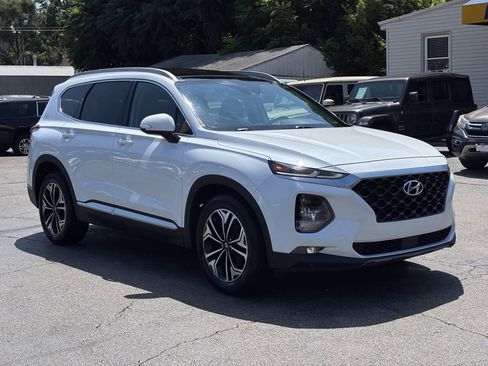 Used 2020 Hyundai Santa Fe SEL FWD image 2