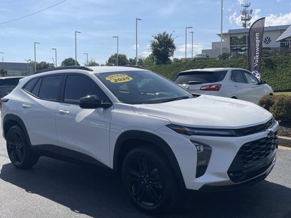 Used 2025 Chevrolet Trax ACTIV w/ Driver Confidence Package