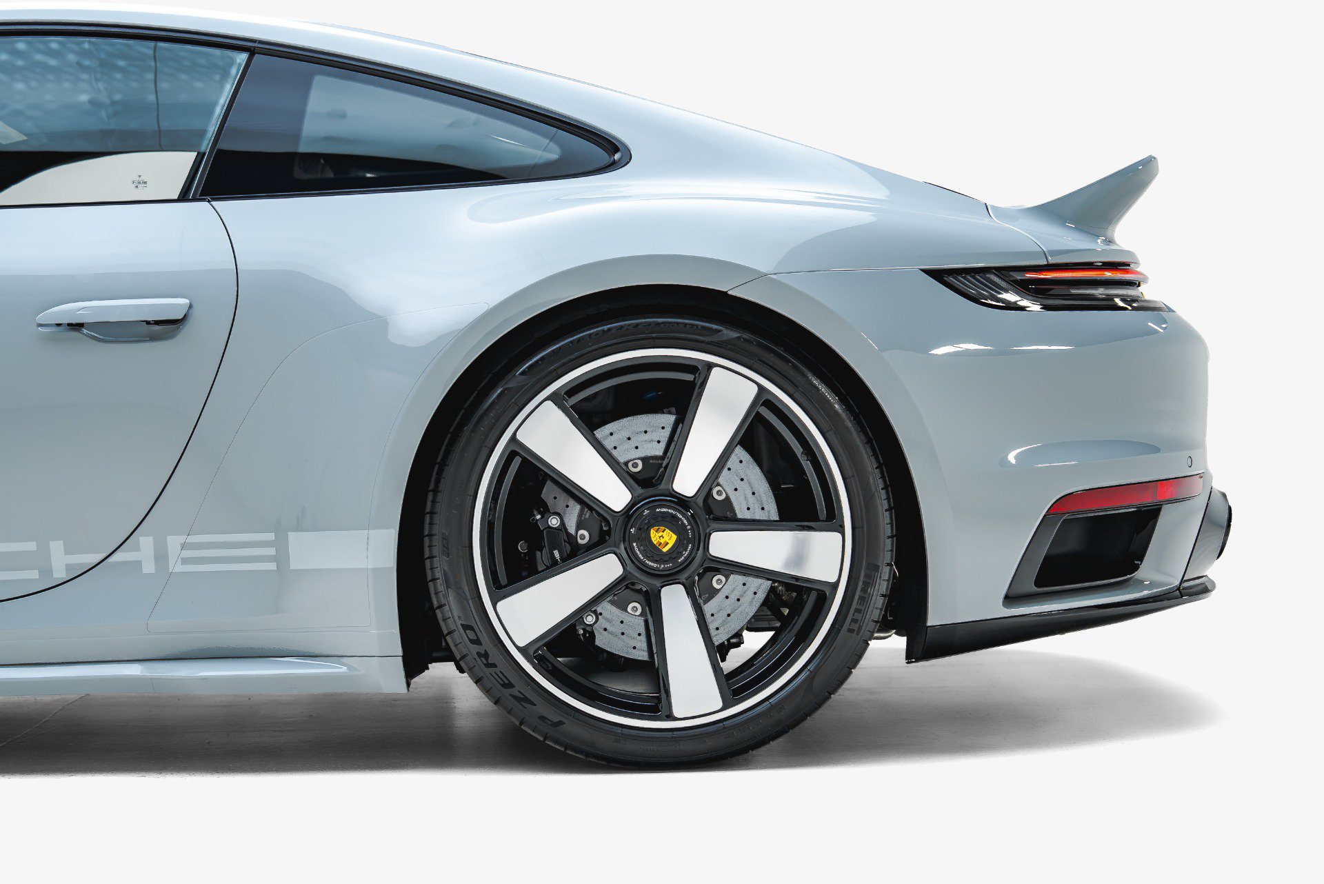 Used 2023 Porsche 911 Sport Classic RWD image 20