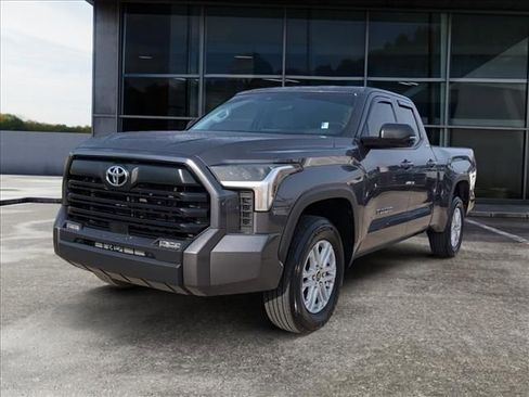 Used 2024 Toyota Tundra SR5 w/ SR5 Premium Package AWD/4WD image 5