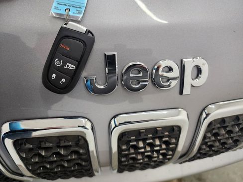 Used 2020 Jeep Cherokee Limited w/ Advanced Safety Group image 43