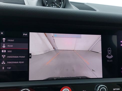 Certified 2026 Porsche Macan AWD/4WD image 26