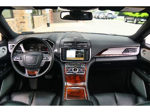 Used 2017 Lincoln Continental Reserve w/ Luxury Package AWD/4WD image 13