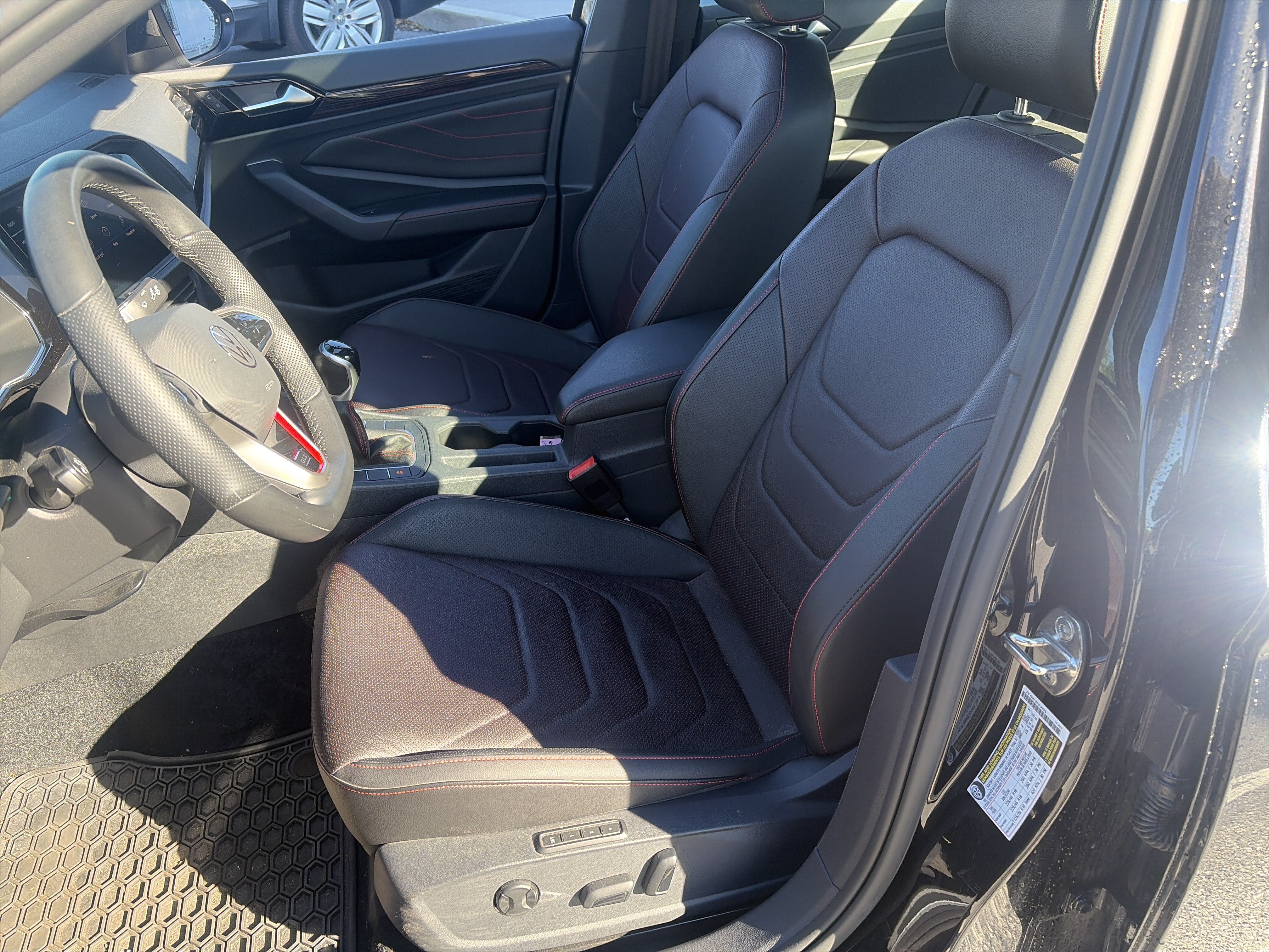 Used 2022 Volkswagen Jetta GLI Autobahn FWD image 13