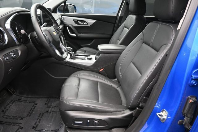 Used 2024 Chevrolet Blazer LT w/ Sound & Technology Package FWD image 12
