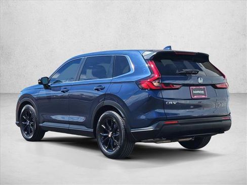 Used 2025 Honda CR-V LX image 6