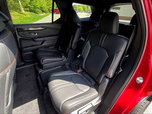 New 2025 Honda Pilot TrailSport image 15