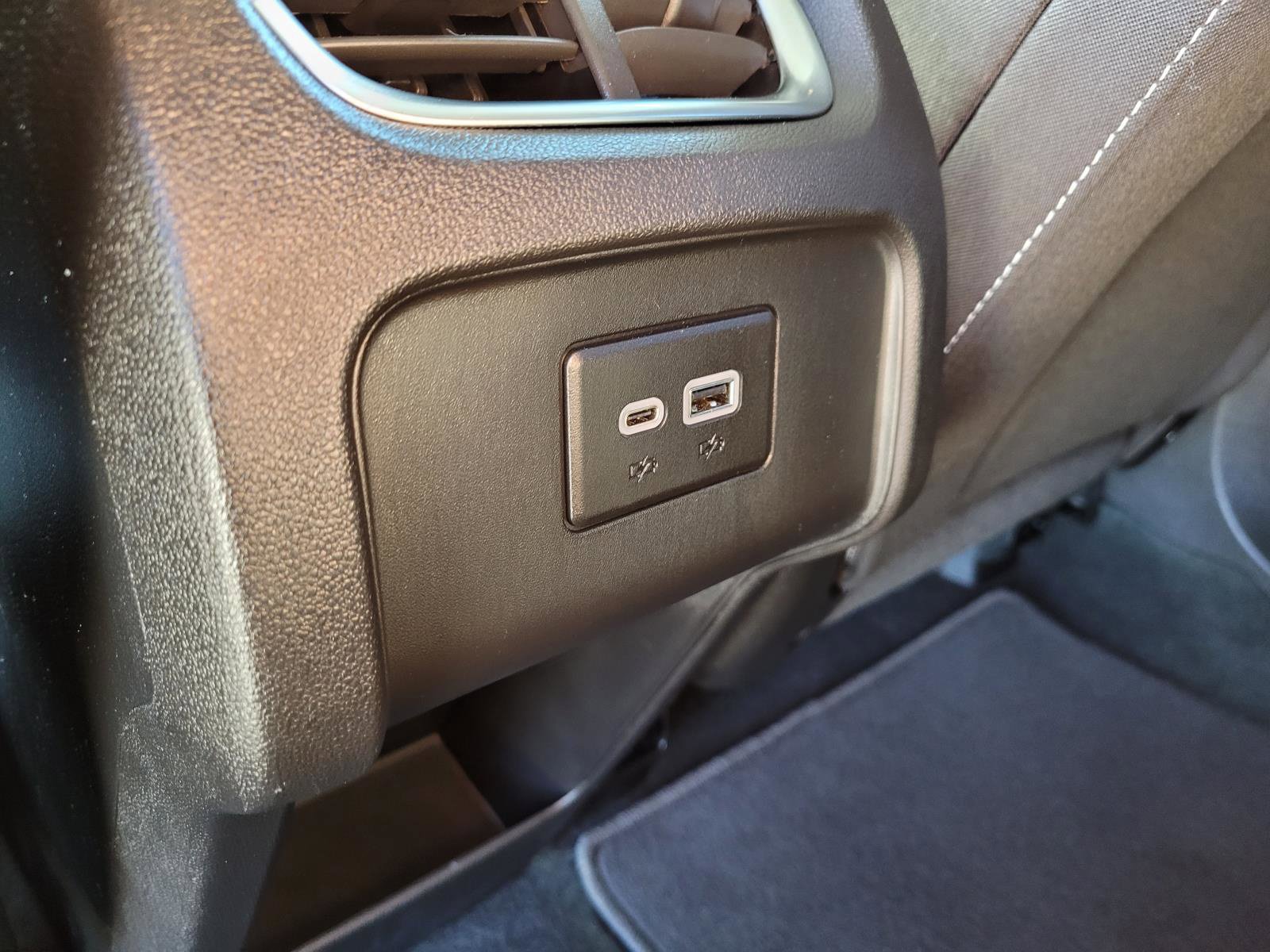 Used 2026 Chevrolet Blazer LT FWD image 13