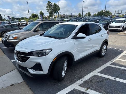 Used 2023 Buick Encore GX Preferred w/ Cold Weather Comfort Package FWD image 1