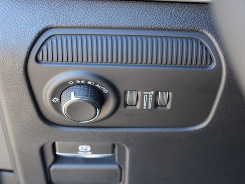 New 2026 Jeep Grand Wagoneer image 34