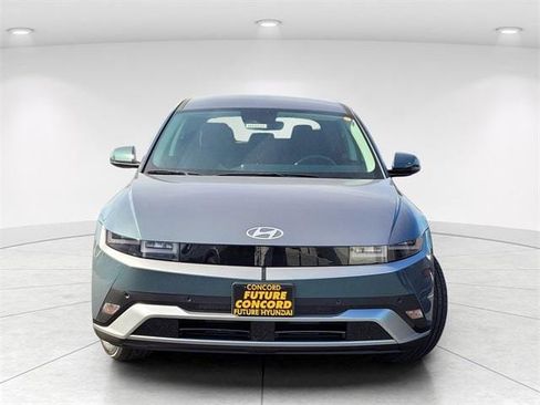 Certified 2025 Hyundai Ioniq 5 SE image 2