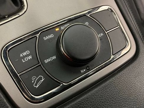 Used 2021 Jeep Grand Cherokee Limited X AWD/4WD image 23