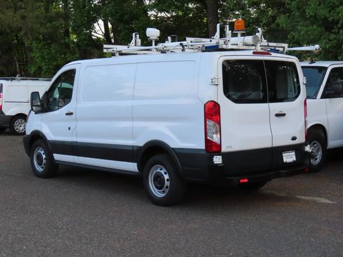 Used 2015 Ford Transit 150 130 Low Roof RWD image 4