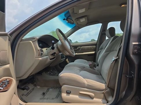 Used 2003 Buick Century Custom FWD image 13