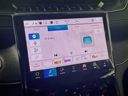 New 2025 Jeep Grand Cherokee L Overland w/ Luxury Tech Group IV image 13