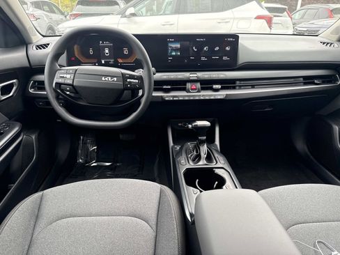 Used 2025 Kia K4 FWD image 13