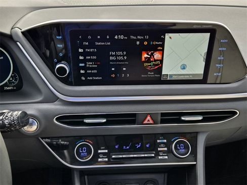 Certified 2023 Hyundai Sonata SEL w/ Convenience Package image 20