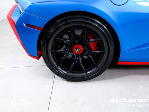 Used 2023 Lamborghini Huracan STO RWD image 21