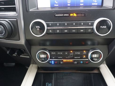 Used 2021 Ford Expedition Max Platinum AWD/4WD image 12