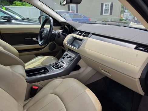 Used 2018 Land Rover Range Rover Evoque AWD/4WD image 18