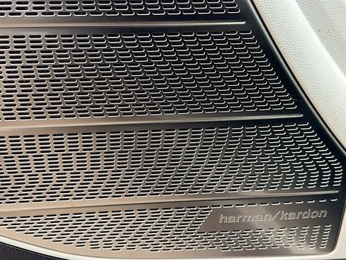 Used 2024 Hyundai Palisade Calligraphy image 19