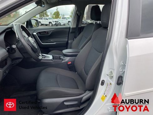 Certified 2024 Toyota RAV4 LE AWD/4WD image 30