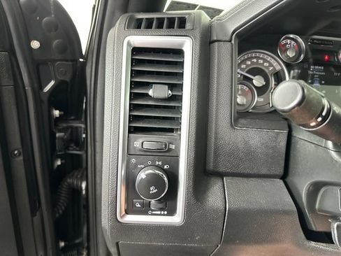Used 2017 RAM 1500 Limited AWD/4WD image 17